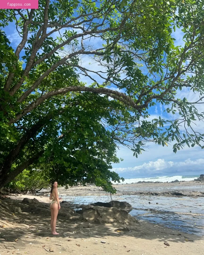 Alycia Debnam Carey