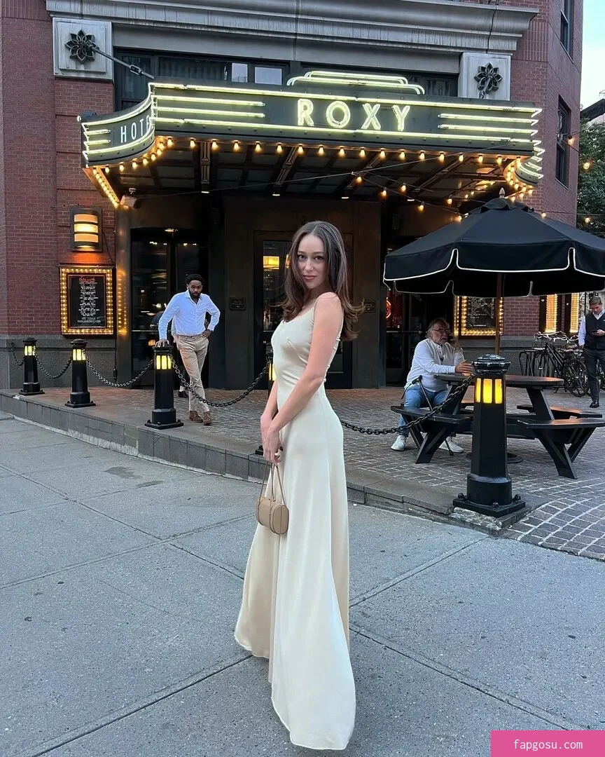 Alycia Debnam Carey