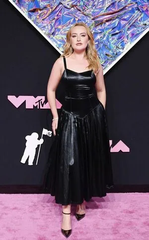 Amelia Dimoldenberg