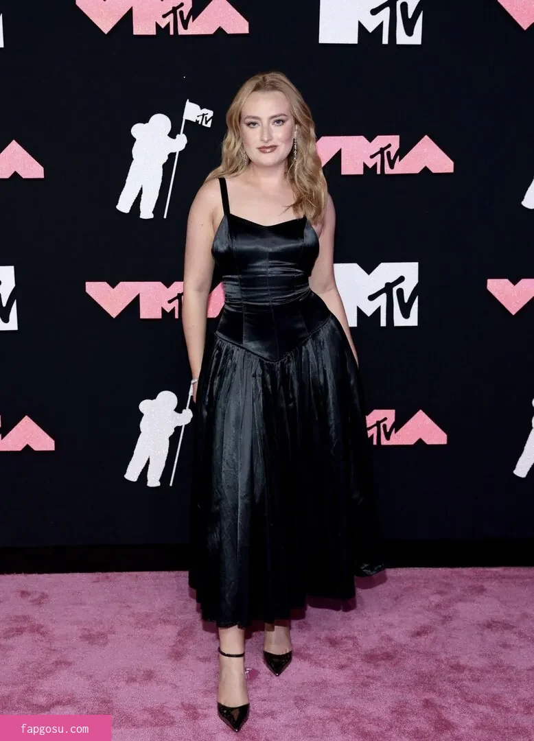 Amelia Dimoldenberg - Photo #104