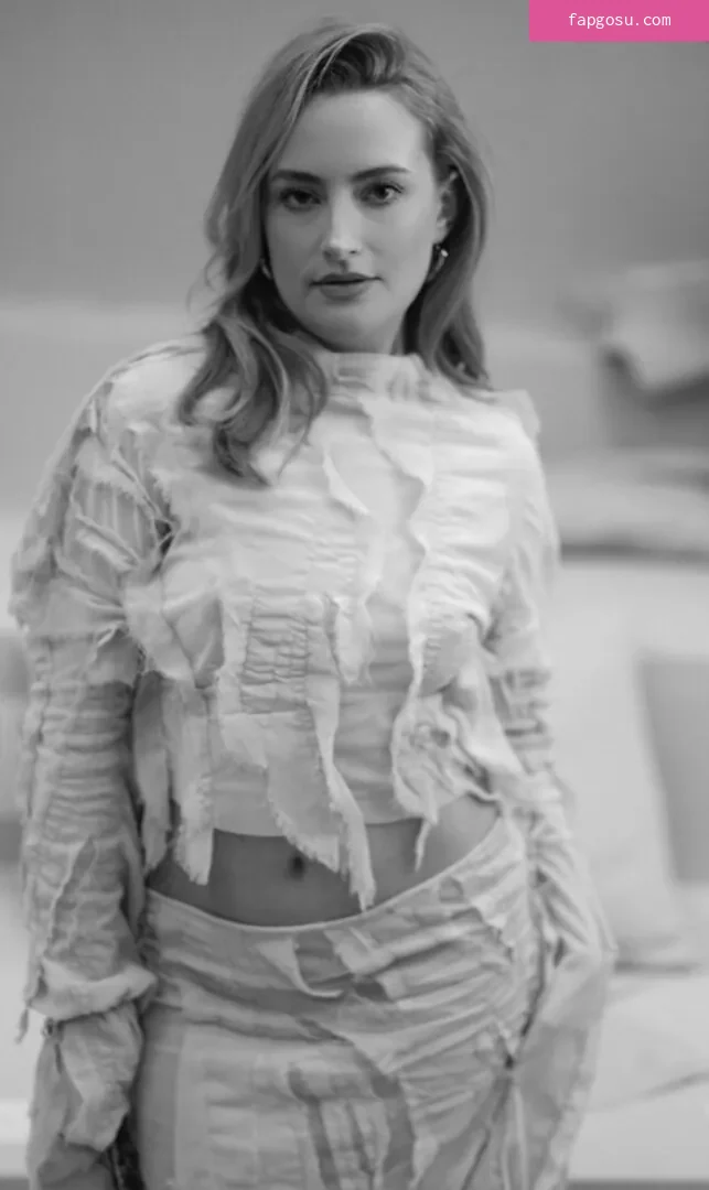 Amelia Dimoldenberg - Photo #147