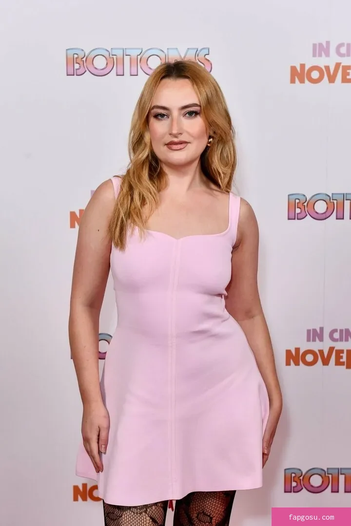 Amelia Dimoldenberg - Photo #175