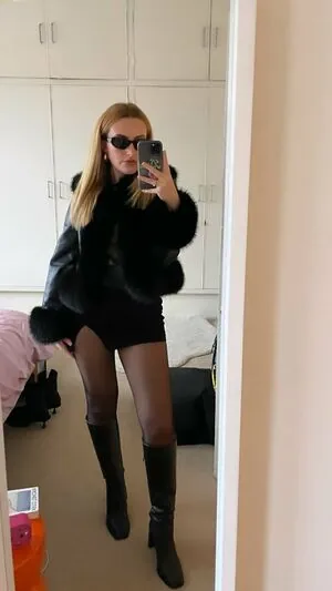 Amelia Dimoldenberg