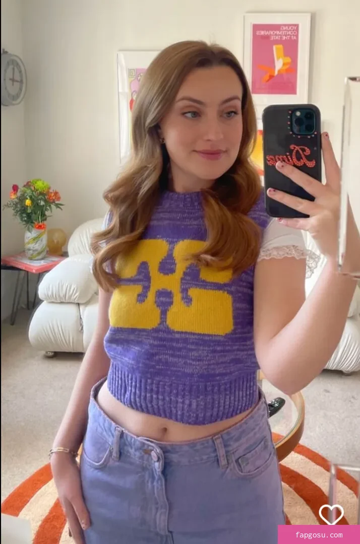 Amelia Dimoldenberg - Photo #22
