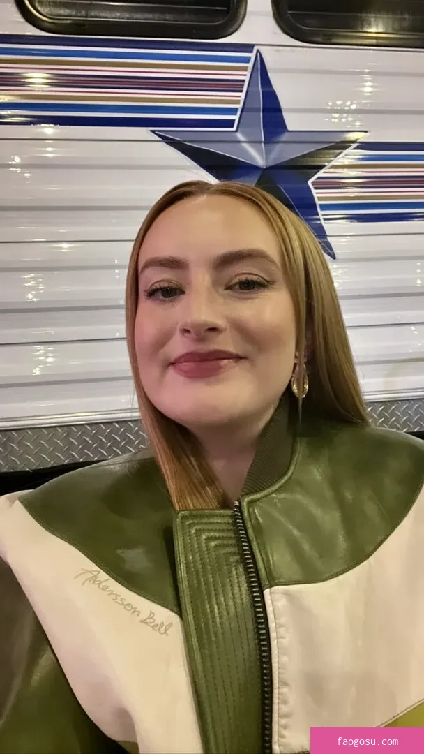 Amelia Dimoldenberg - Photo #27