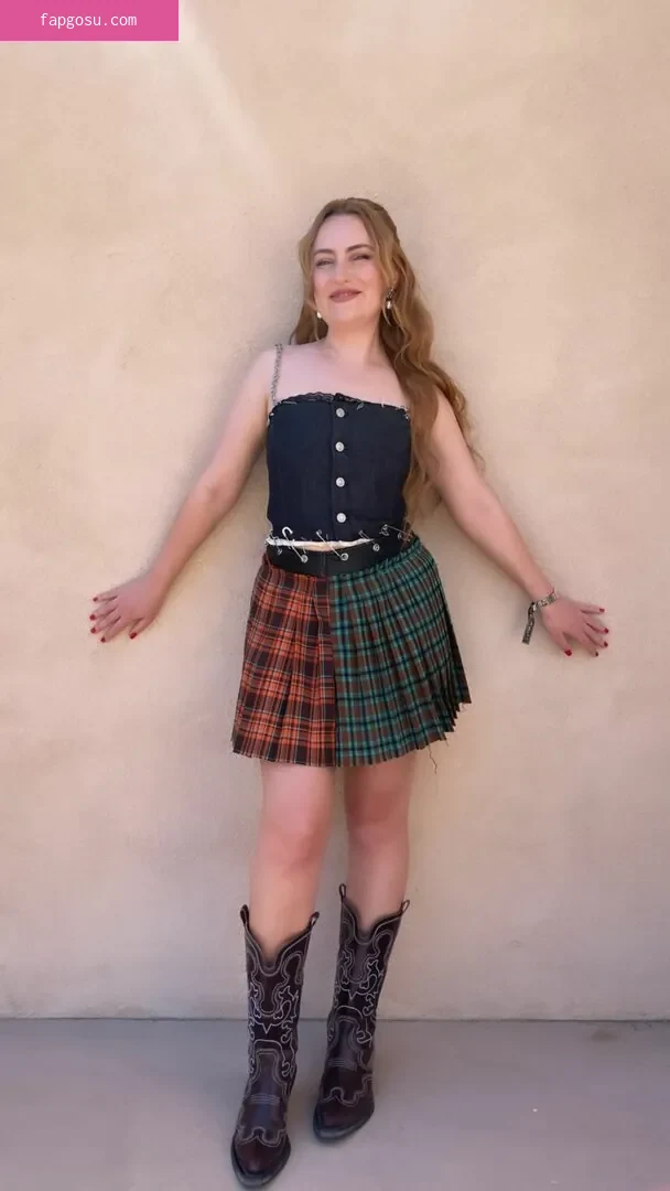 Amelia Dimoldenberg - Photo #30