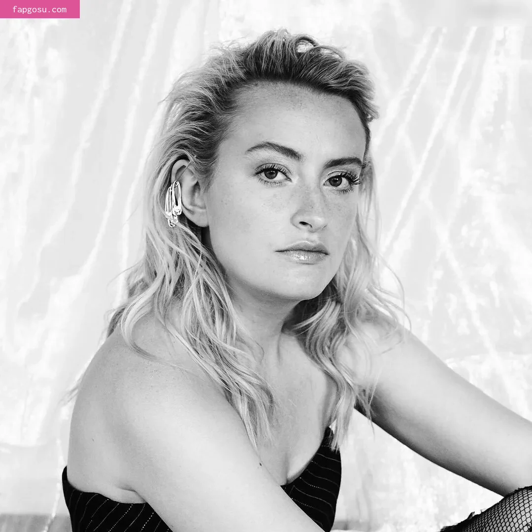 Amelia Dimoldenberg - Photo #305
