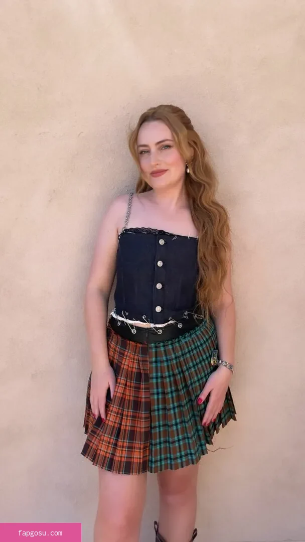 Amelia Dimoldenberg - Photo #31