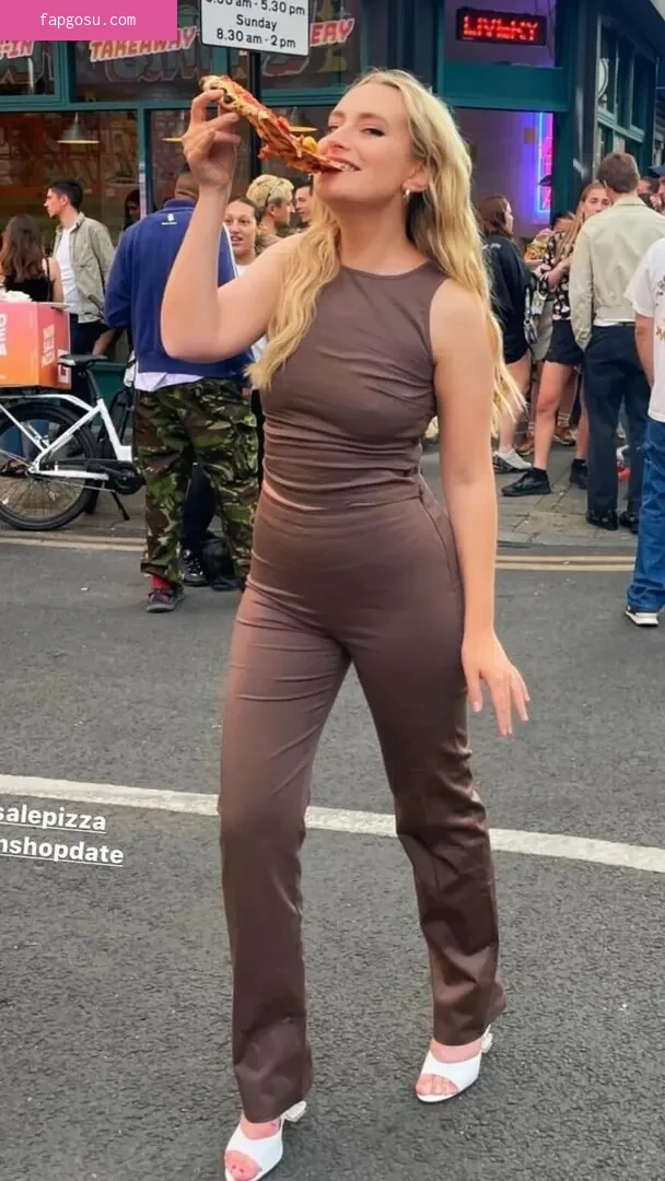 Amelia Dimoldenberg - Photo #433