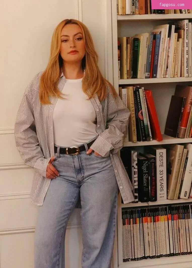 Amelia Dimoldenberg - Photo #437
