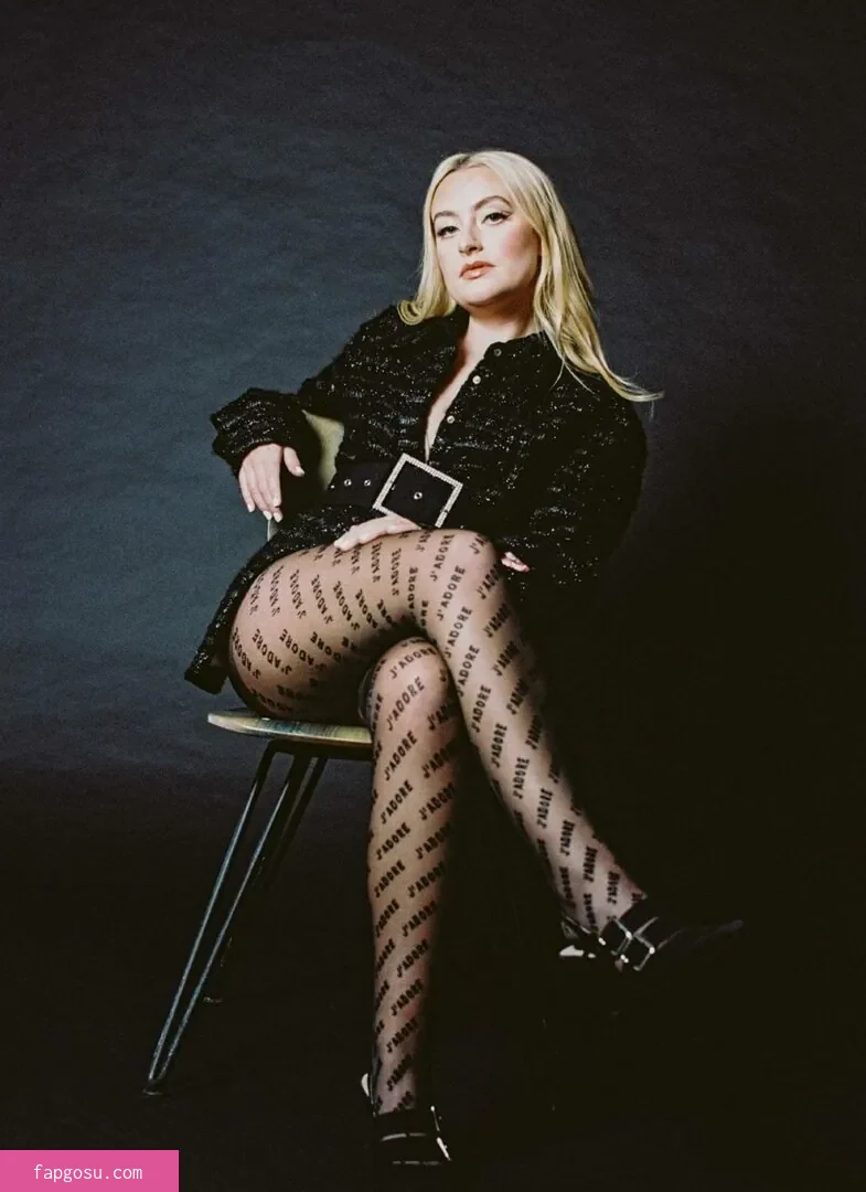 Amelia Dimoldenberg - Photo #5