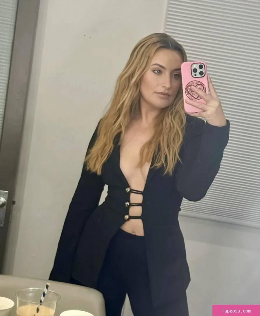 Amelia Dimoldenberg - Photo #503
