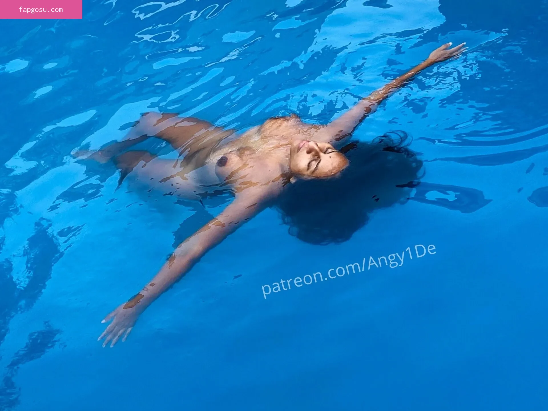 Angela De La Cruz