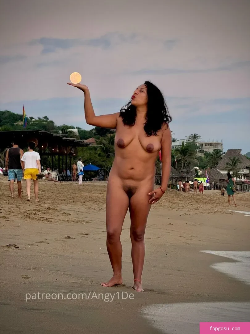 Angela De La Cruz