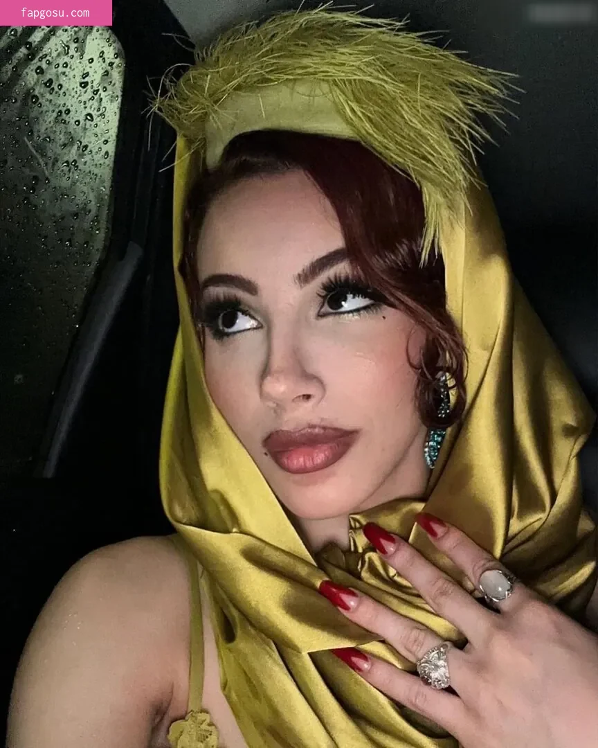 Ariel Demure