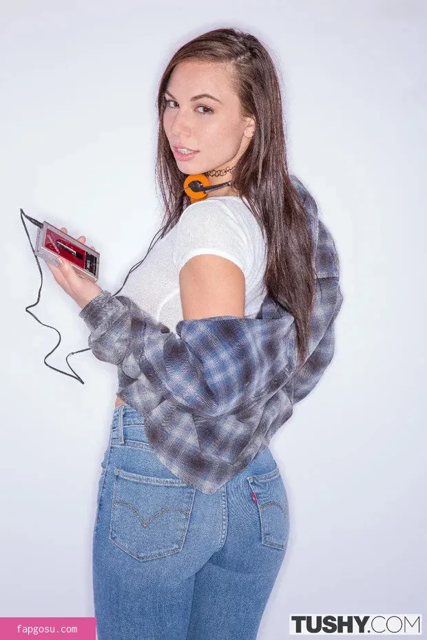 Aidra Fox