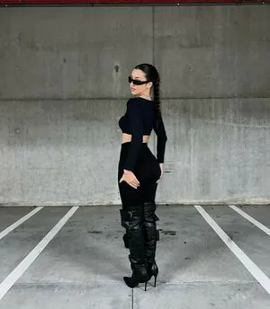 Alya_ferrari content