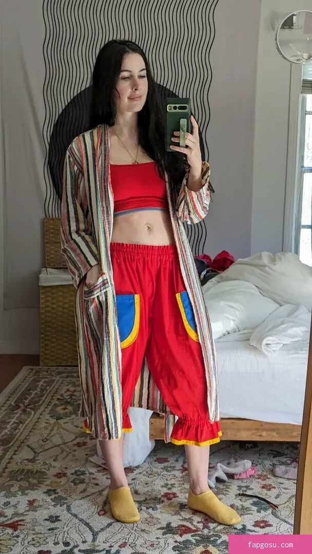 Aella_Girl