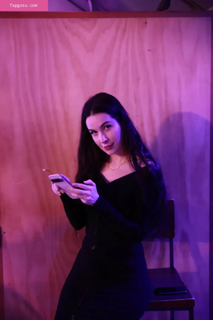 Aella_Girl