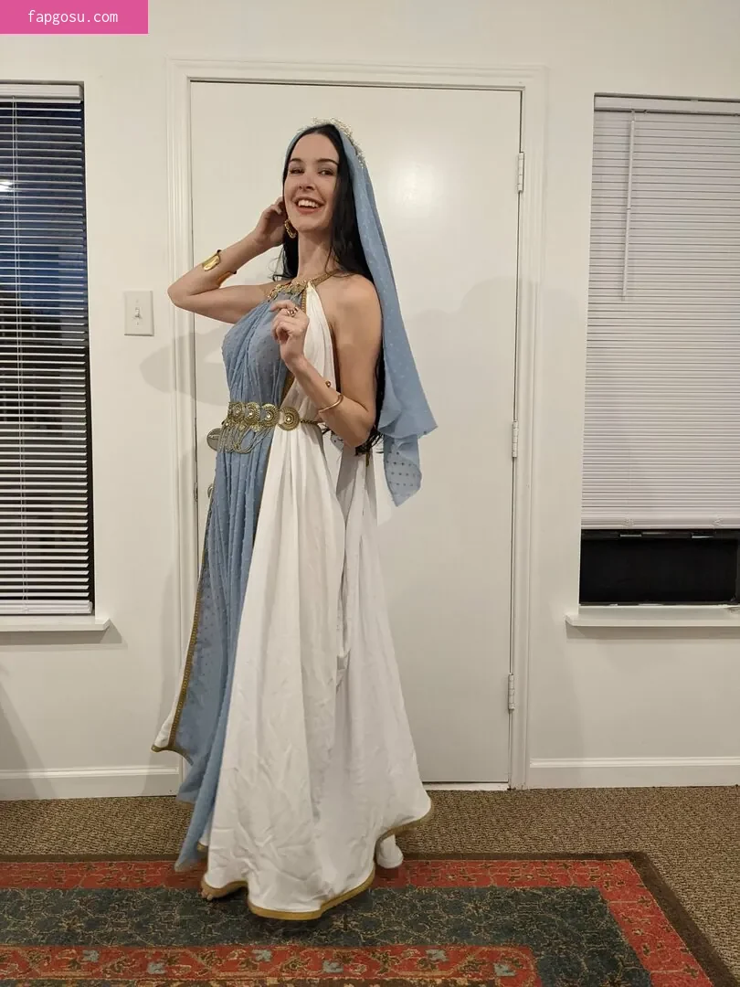 Aella_Girl