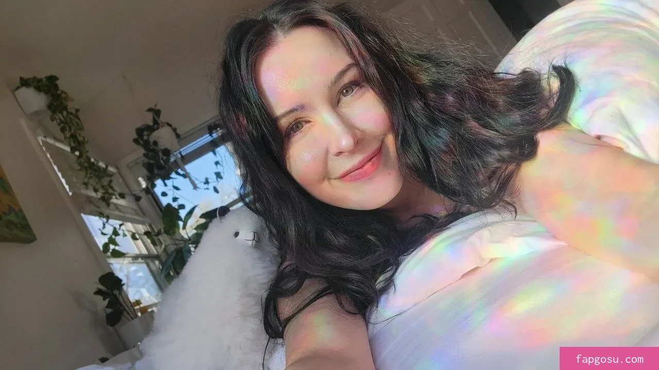 Aella_Girl