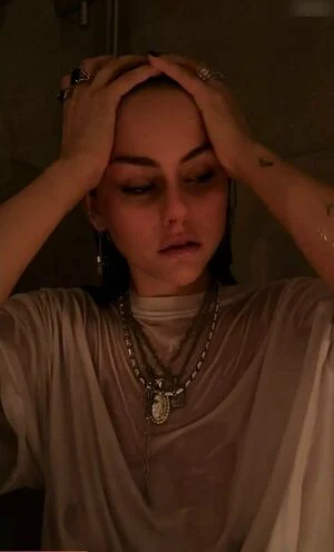 Anna Grey content