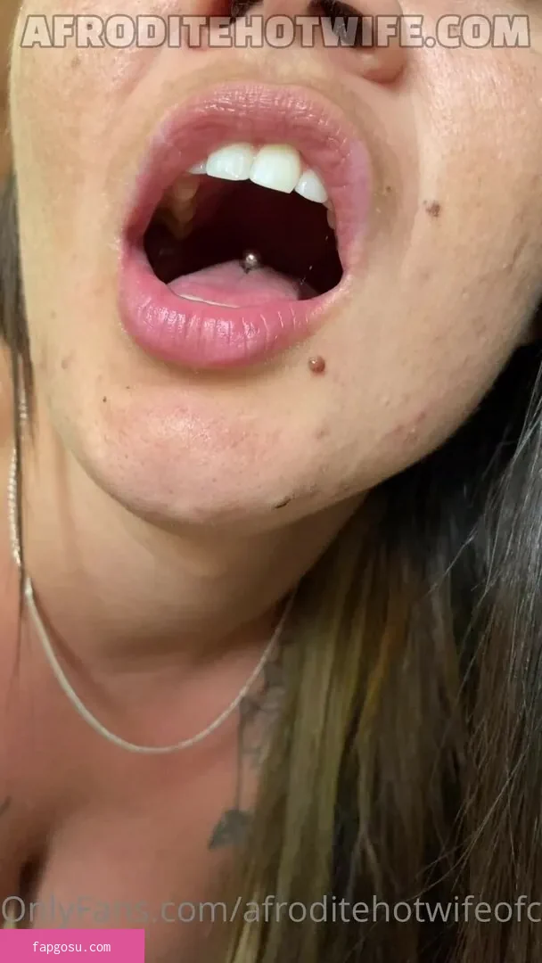 Afrodite Hotwife