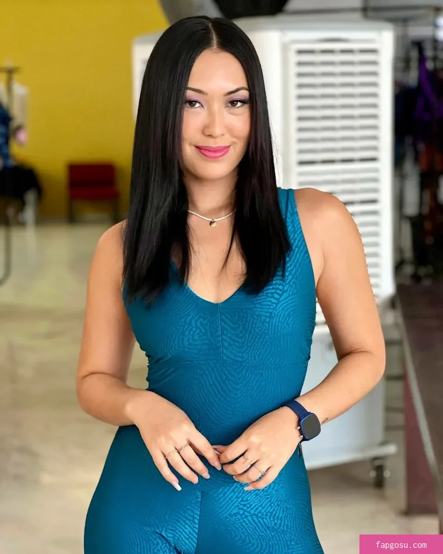 Ana Hikari