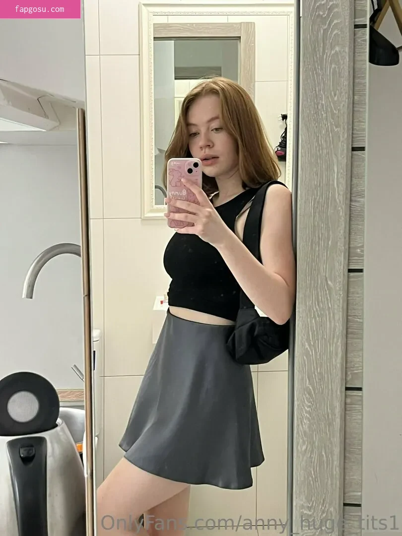 anny_huge_tits1