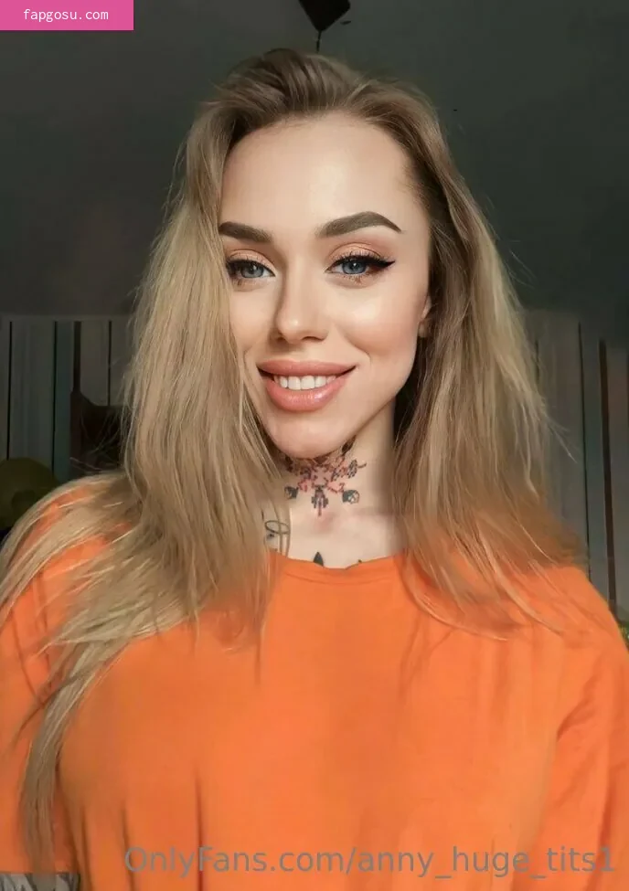 anny_huge_tits1