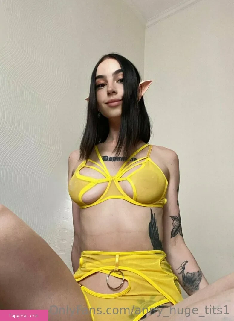 anny_huge_tits1