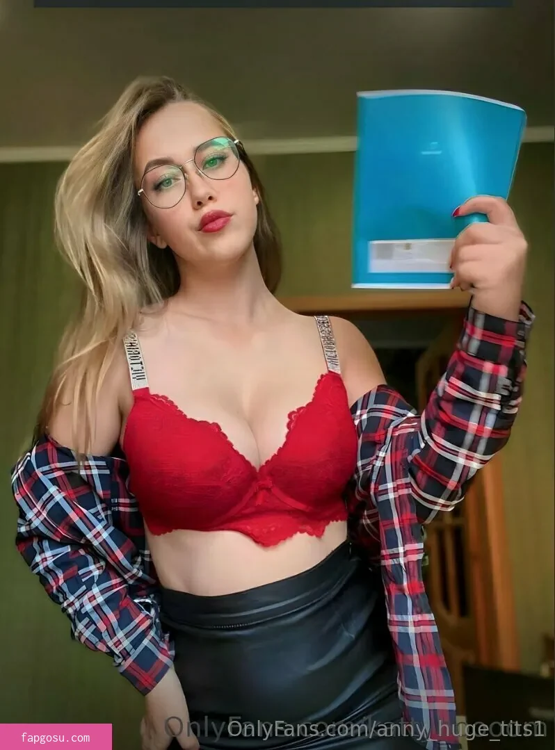 anny_huge_tits1