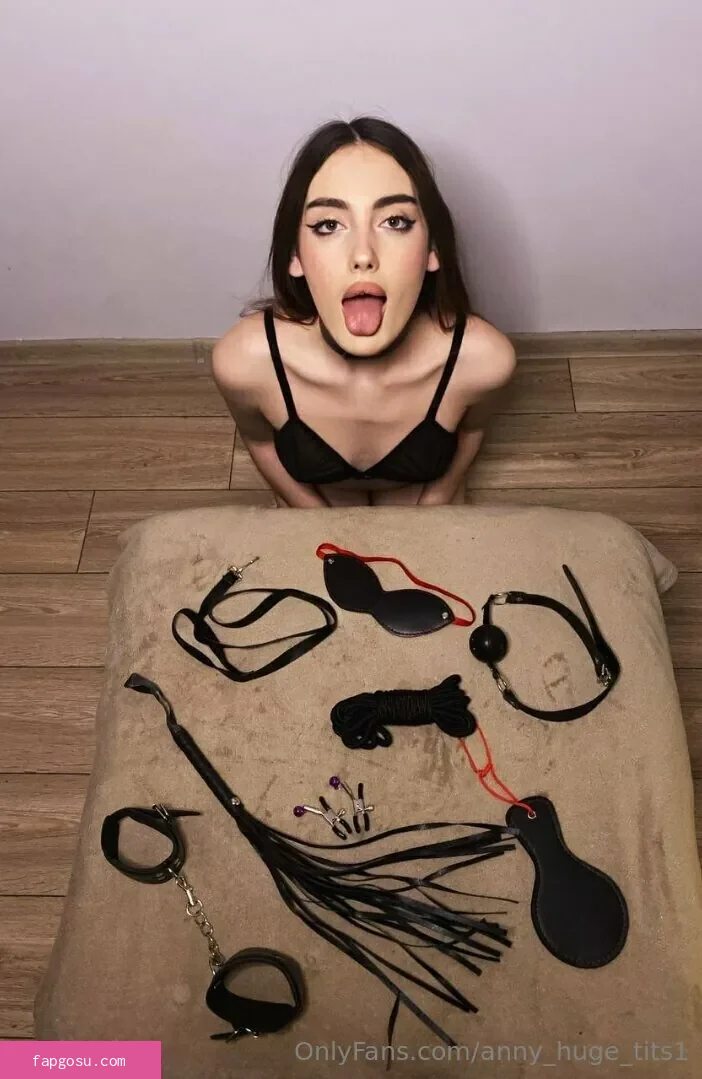 anny_huge_tits1