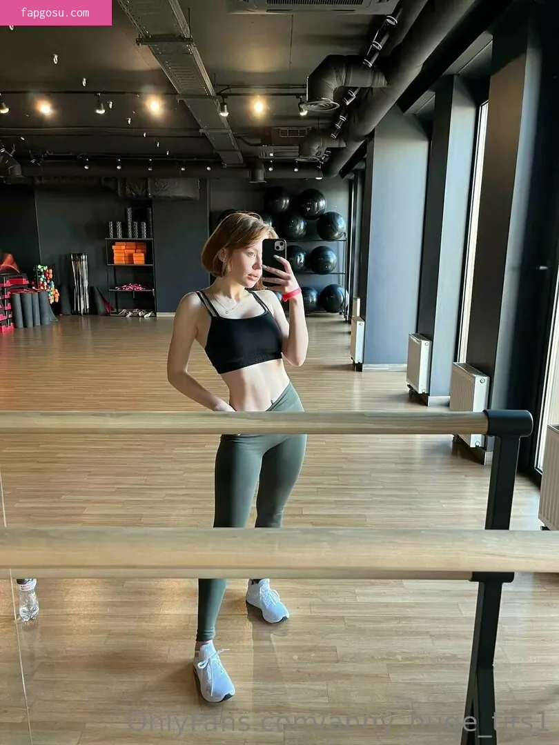 anny_huge_tits1