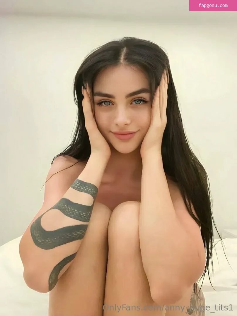 anny_huge_tits1