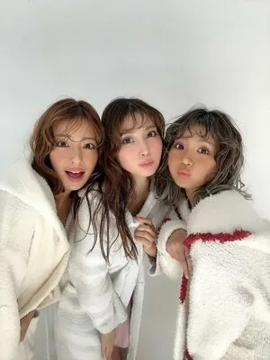 Aya Hazuki 葉月あや content