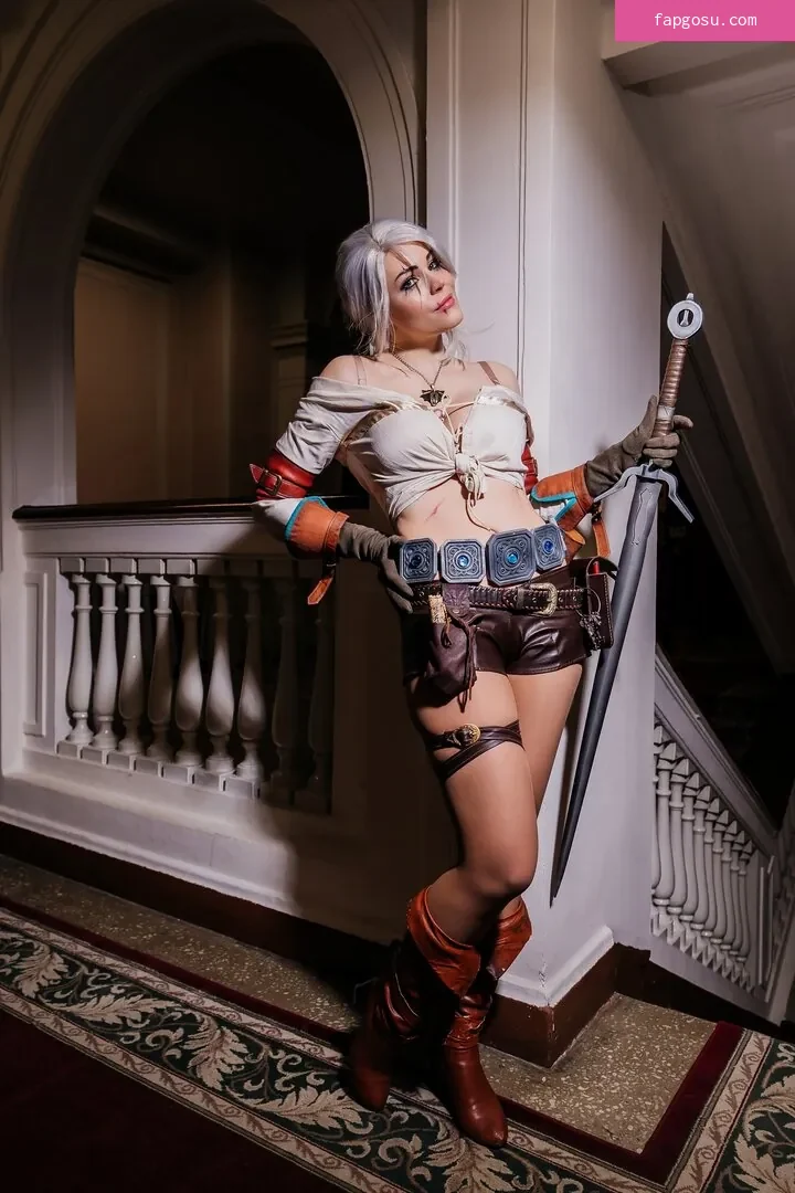 Anya Ichios