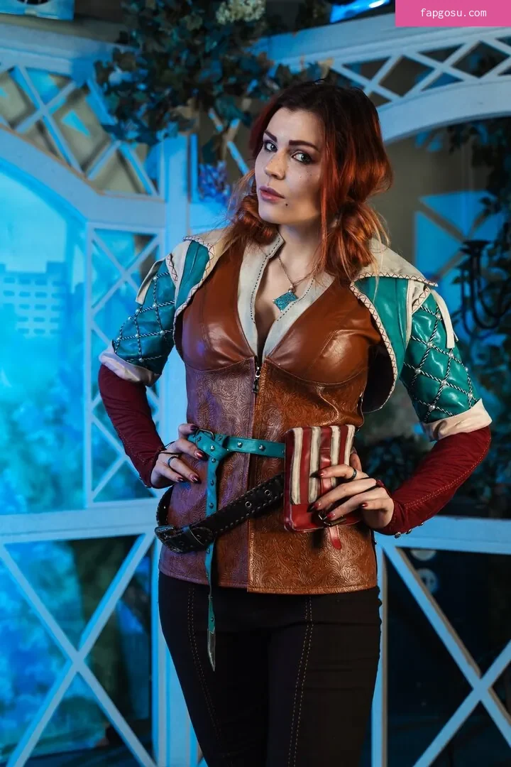 Anya Ichios