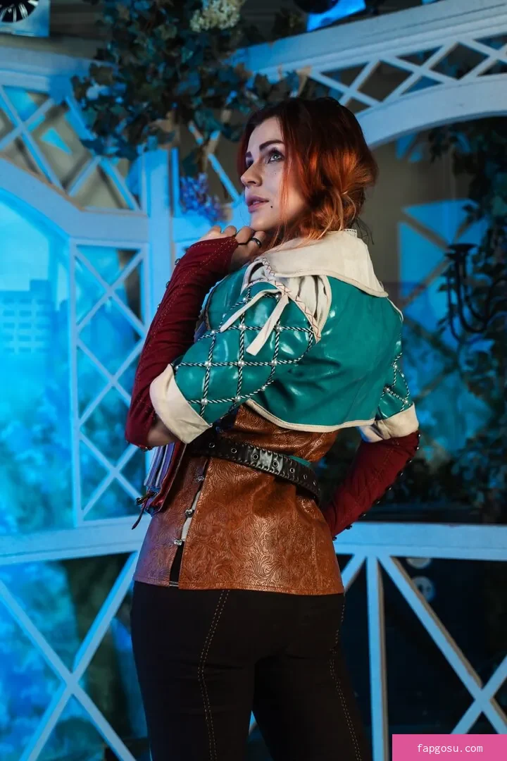 Anya Ichios