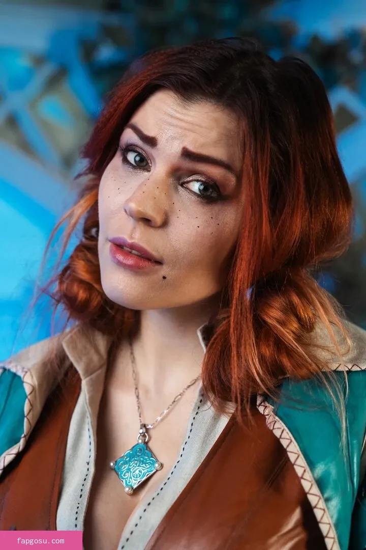 Anya Ichios