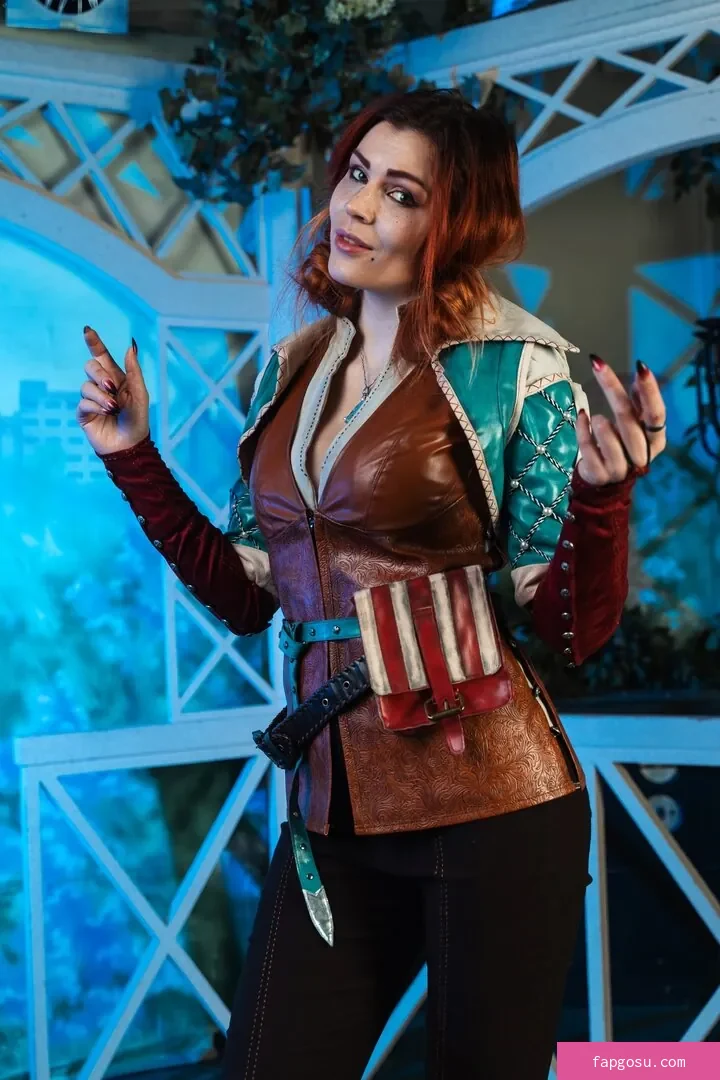Anya Ichios