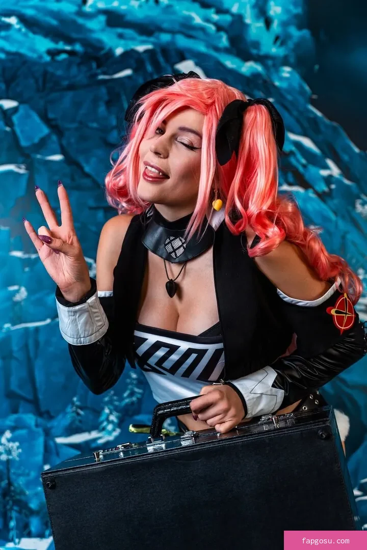 Anya Ichios