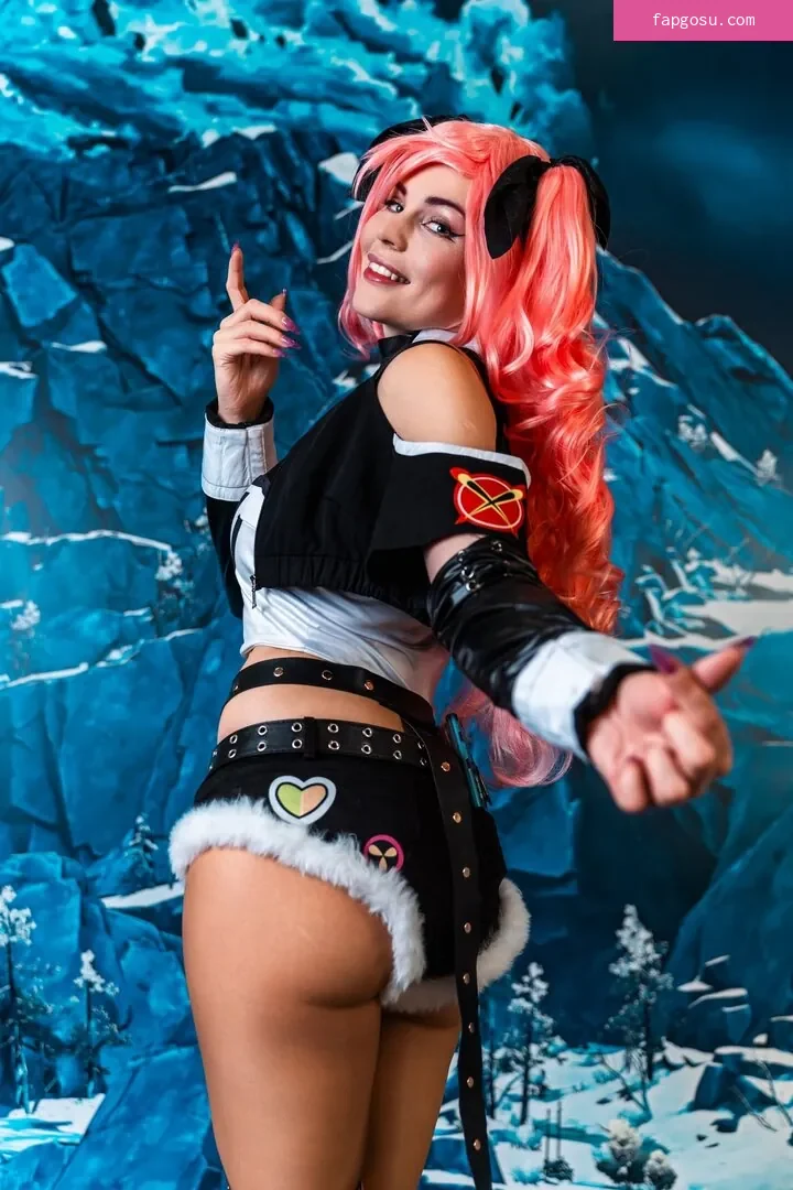 Anya Ichios