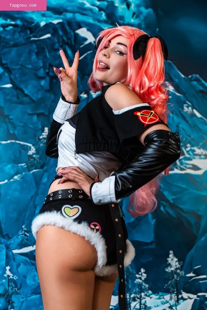 Anya Ichios