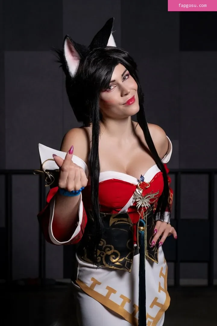Anya Ichios