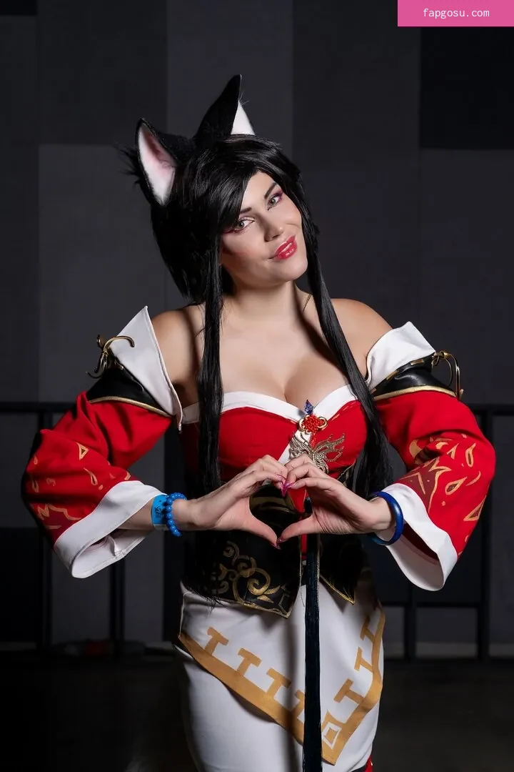 Anya Ichios