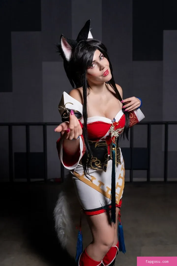 Anya Ichios