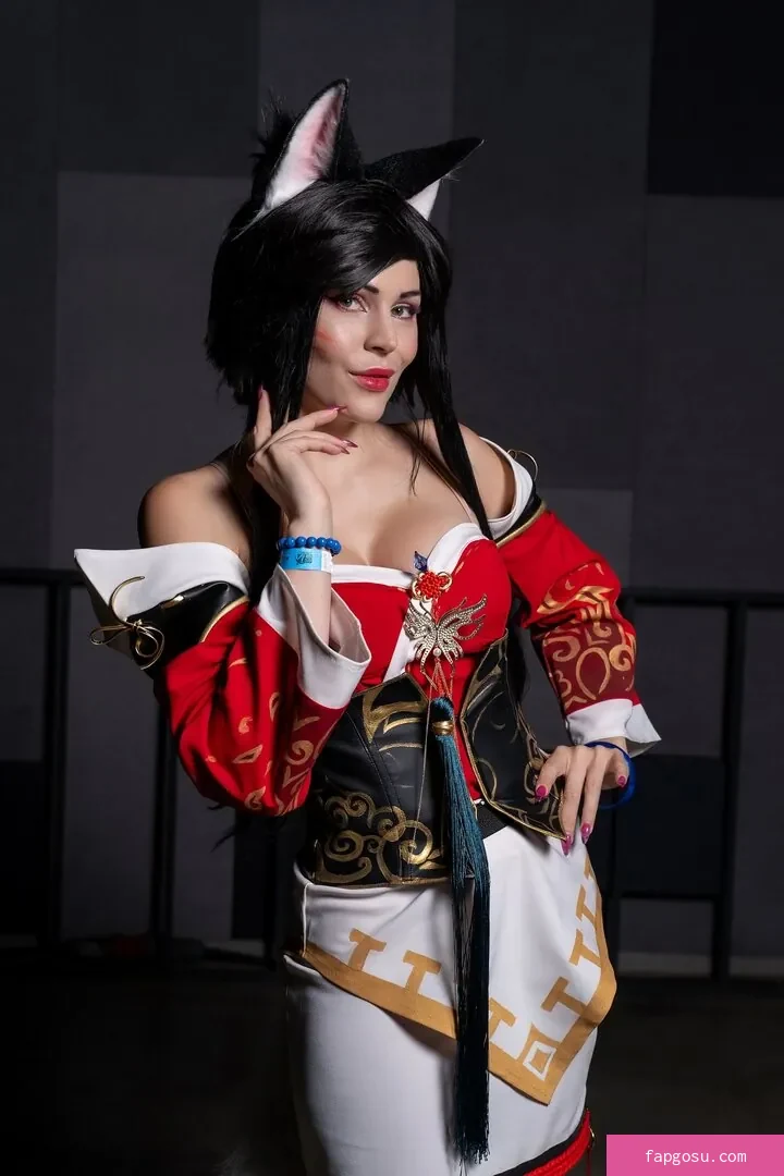 Anya Ichios