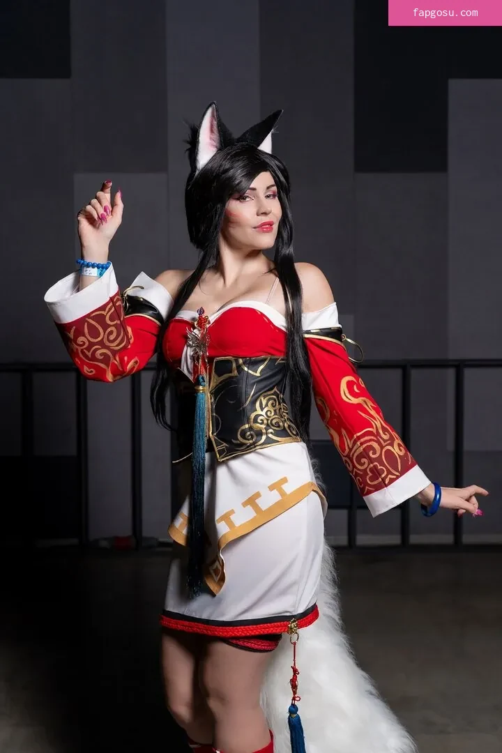 Anya Ichios