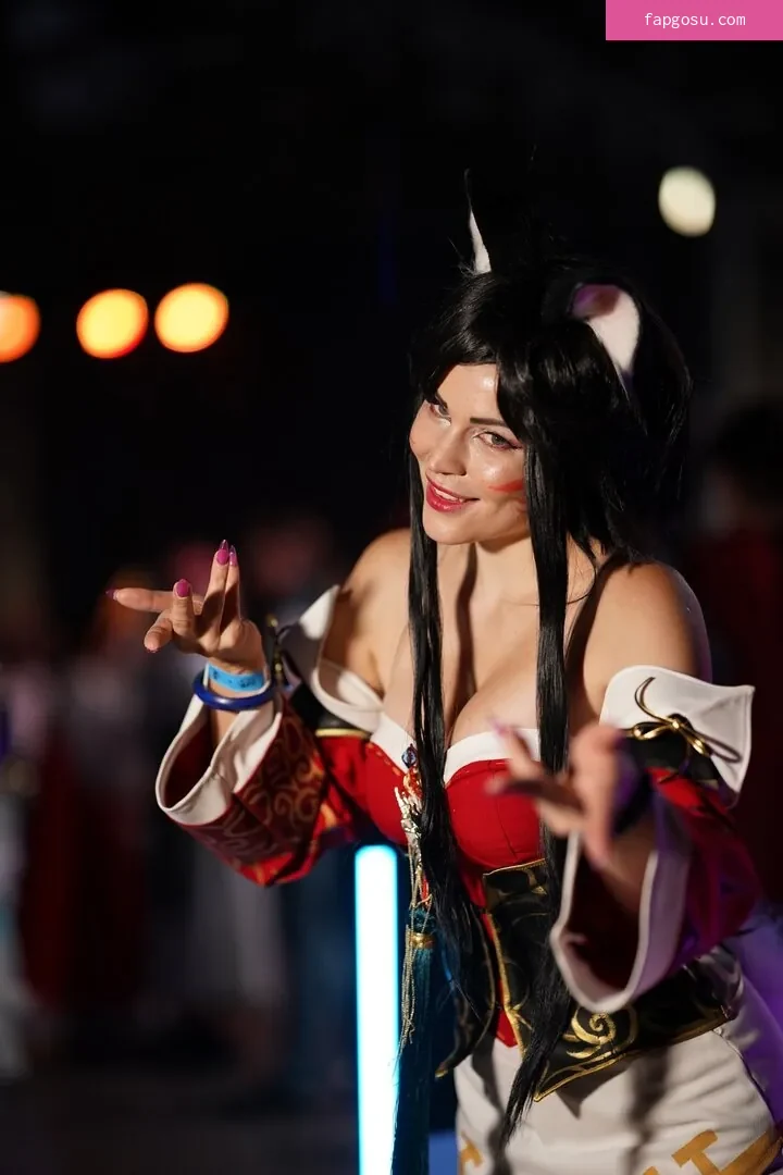 Anya Ichios